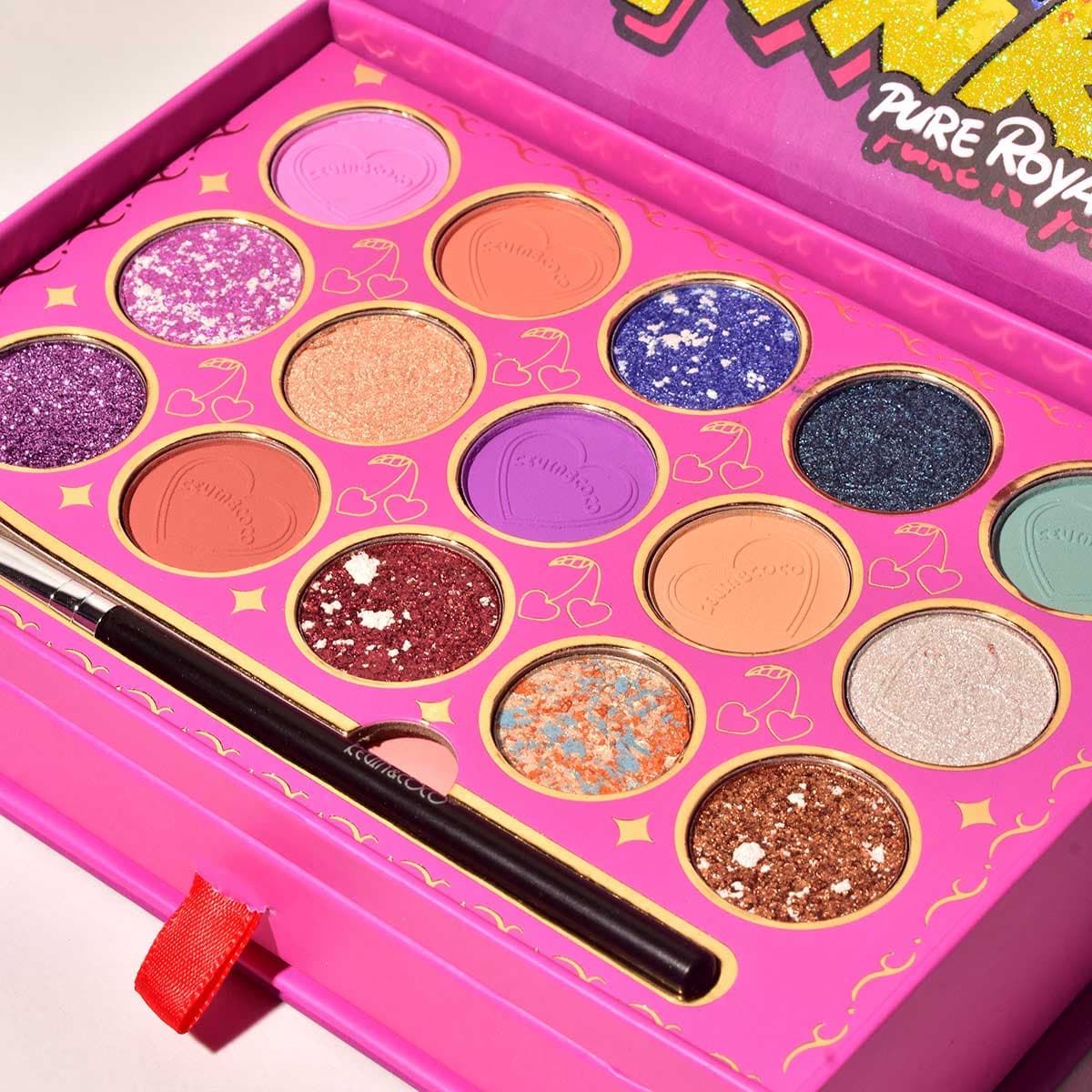 Kevin & Coco 15 Colour Eye Shadow & Cosmetics Set