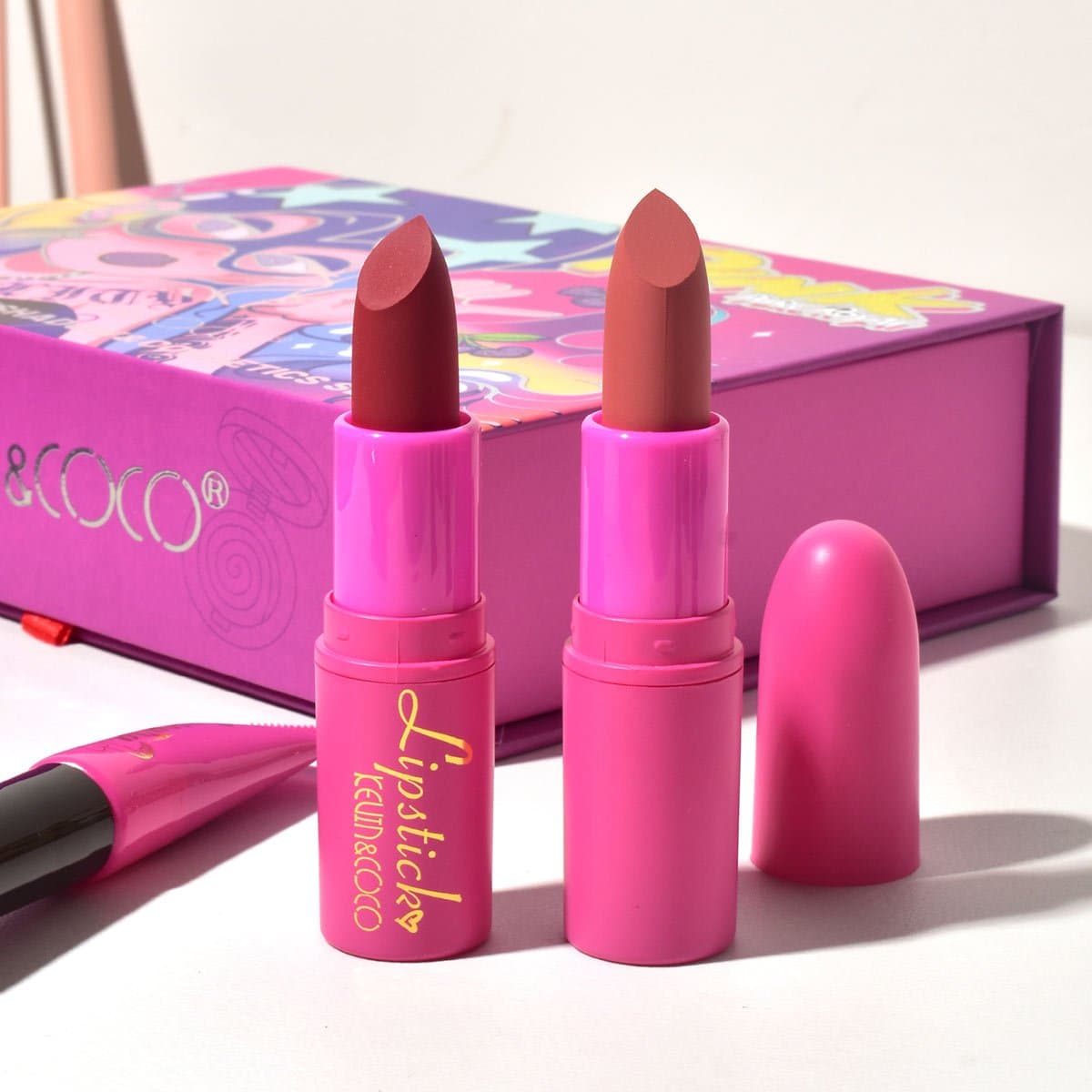 Kevin & Coco 15 Colour Eye Shadow & Cosmetics Set