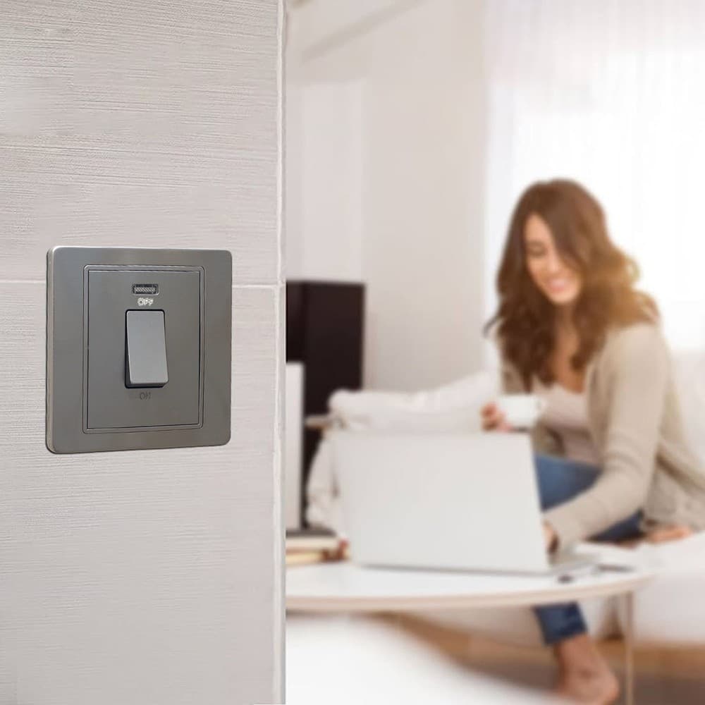 45A Dp Switch Wit Neon 45A 10Y