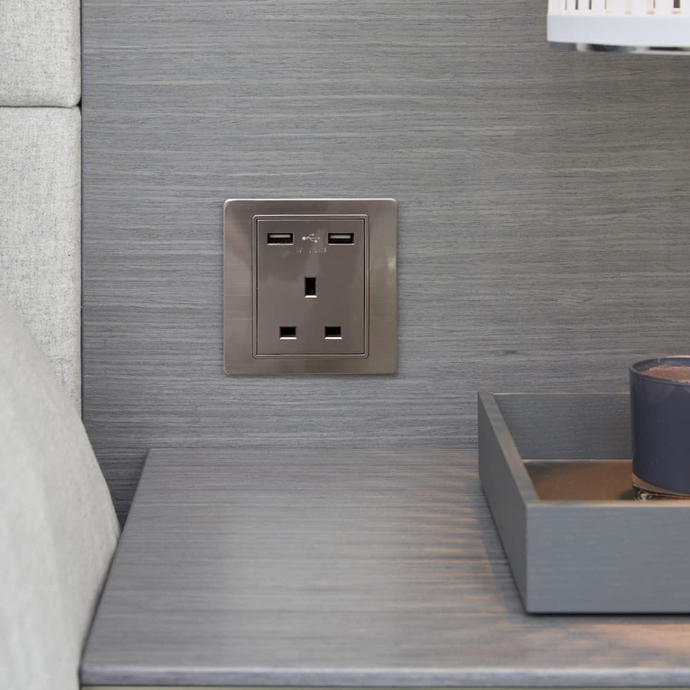 13A 3Pin Socket Outlet 10Y