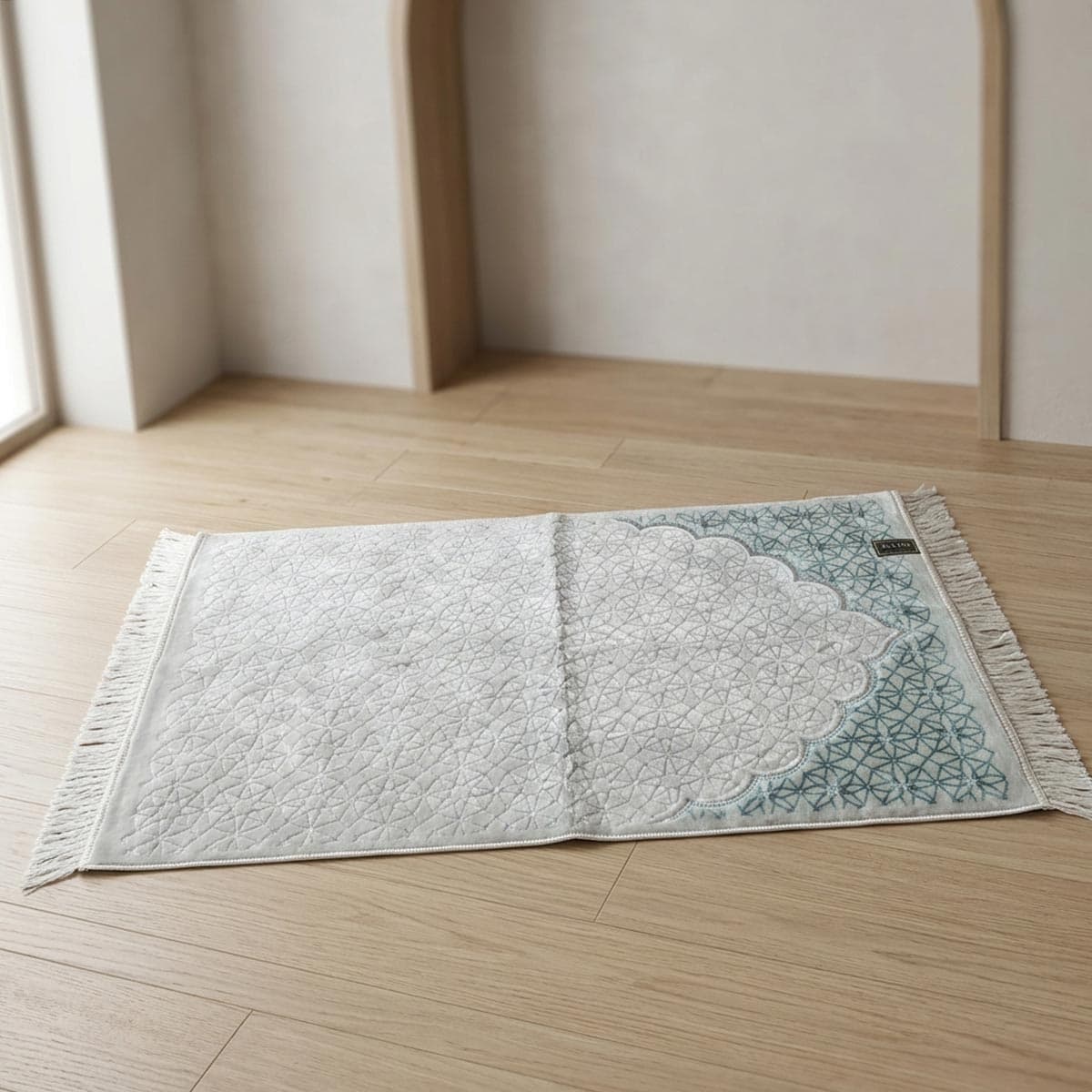 7604000004964_4