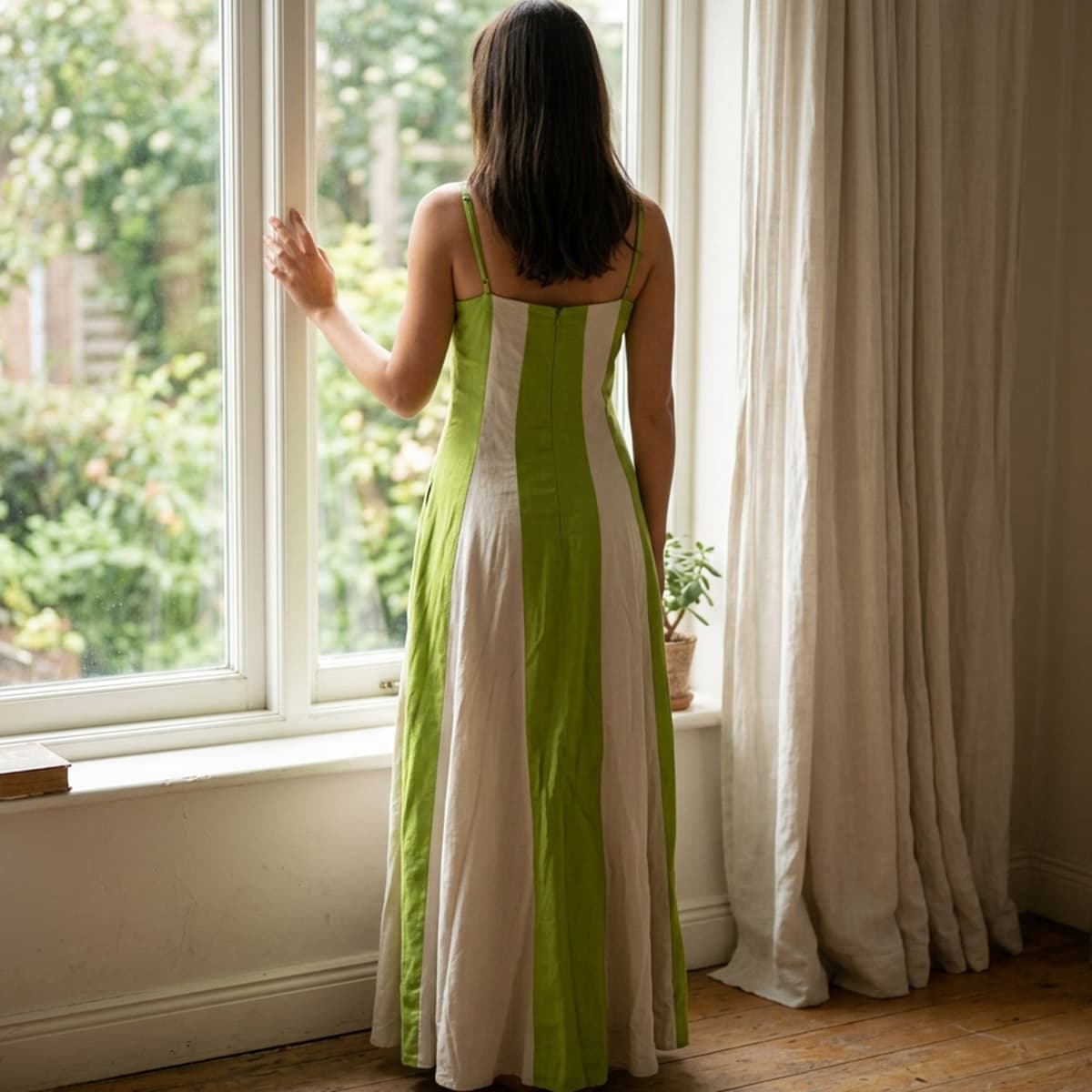 Ladies Long Sleeveless Dress